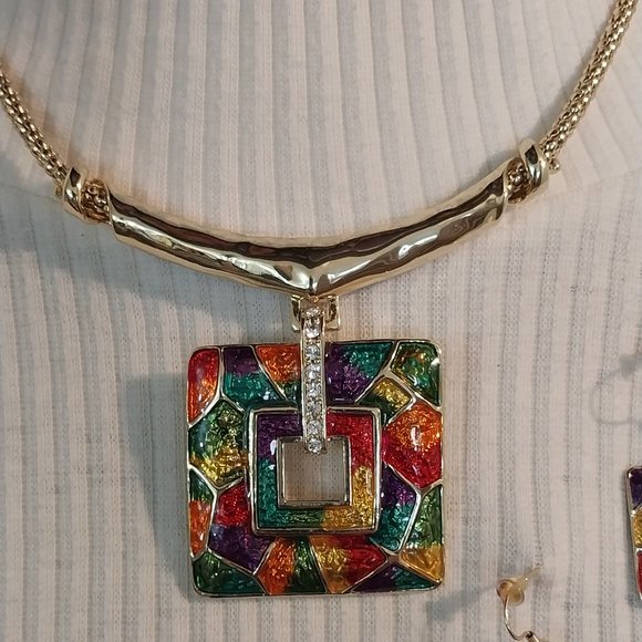 2956 Two Necklace with Earrings Lot - Picture 8 of 12